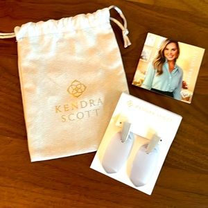 Kendra Scott Brand new earrings